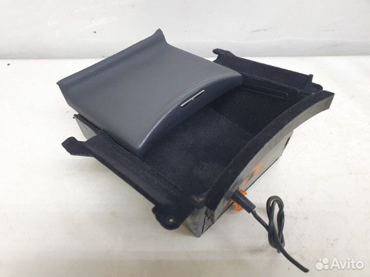 Бардачок Mercedes-Benz S W220 5.5 2004