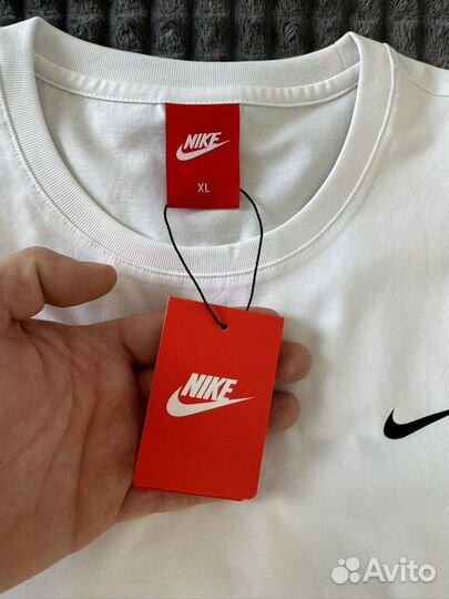 Футболка Nike белая