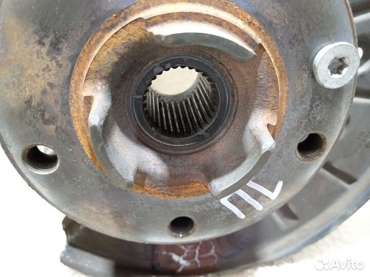 Кулак поворотный передний audi q7 4l