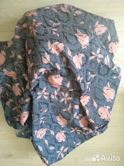 Отрез ткани жаккард