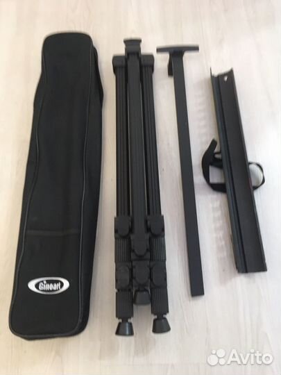 Мольберт-тренога для художника