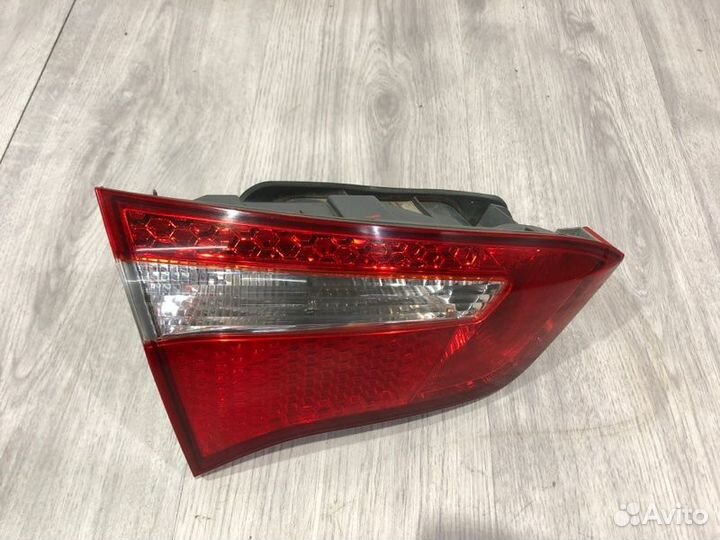 Фонарь крышки багажника левый Kia Rio 3 G4FA 2014