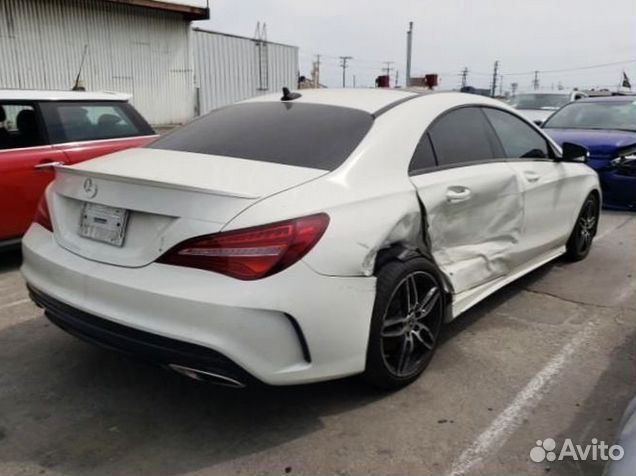 Блок управления двигателем на Mercedes Benz CLA