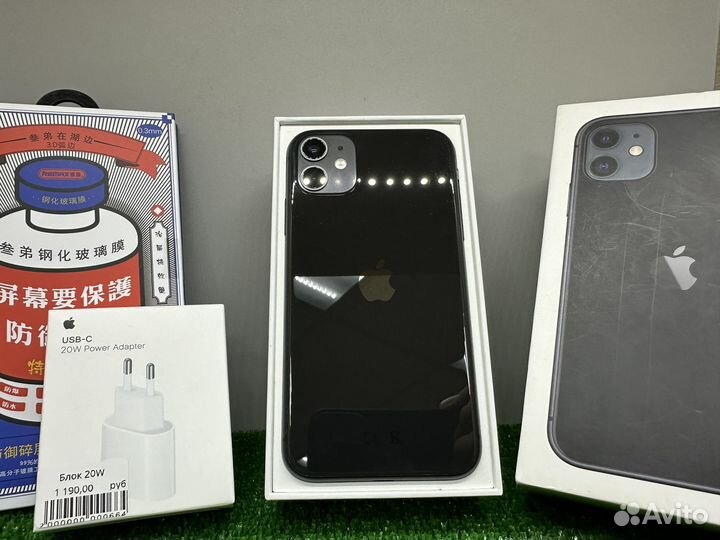 iPhone 11, 64 ГБ
