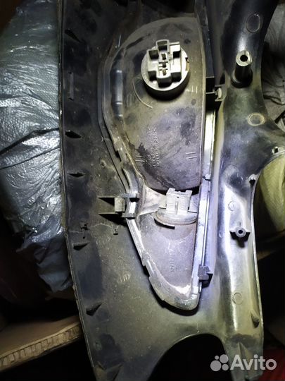 Пластик с фарой на мопед от хонда леад jf06