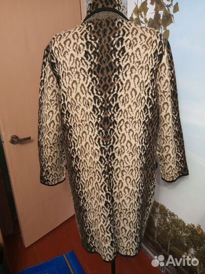 Пальто женское вязаное, 54-56 р