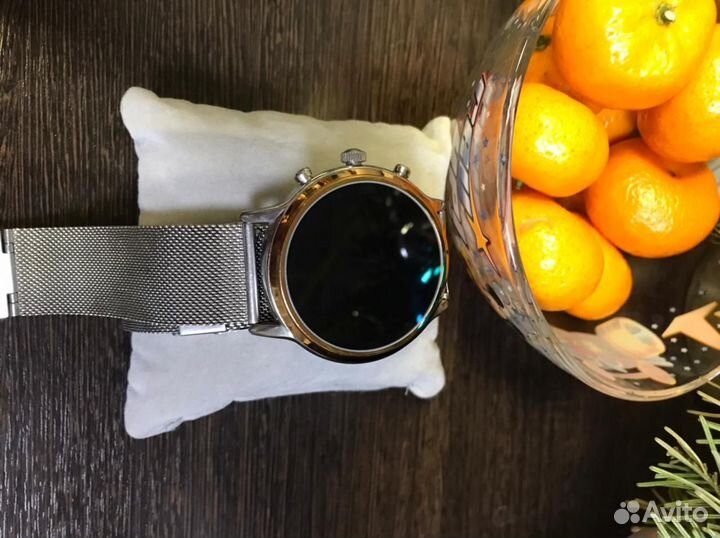 Смарт-часы Fossil DF10F1