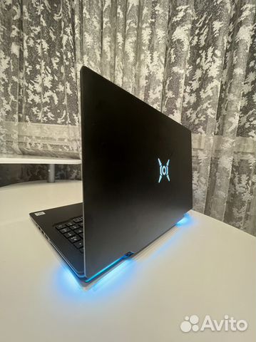 Игровой ноутбук honor hunter v700