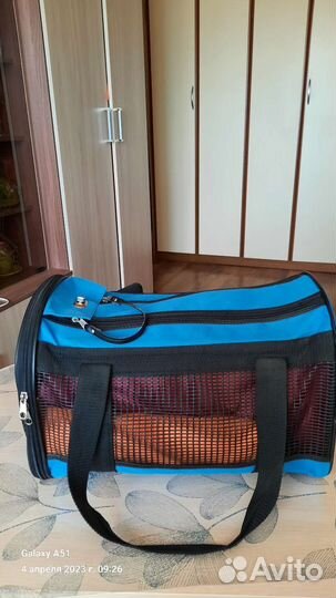 Переноска для кошечки и маленькой собачки