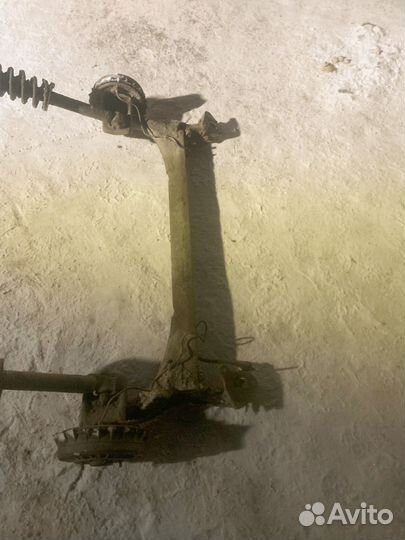 Задняя балка priora