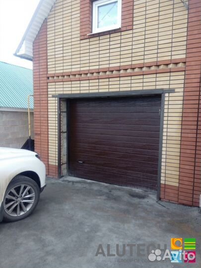 Гаражные ворота alutech