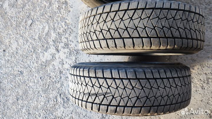 Bridgestone Blizzak DM-V2 225/65 R17 102S