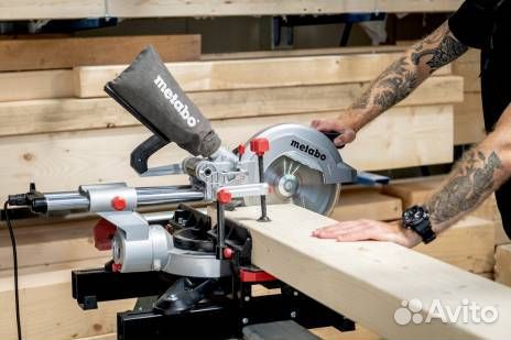 Пила торцовочная metabo KGS 254 M + пильный диск