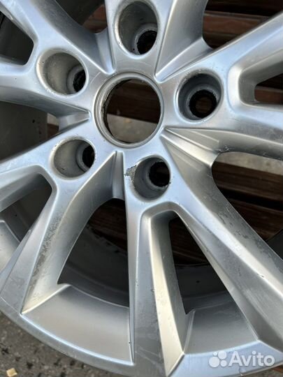 Диски литые R18 Volkswagen Toureg NF