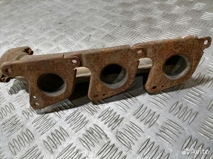 Коллектор выпускной правый S350 221