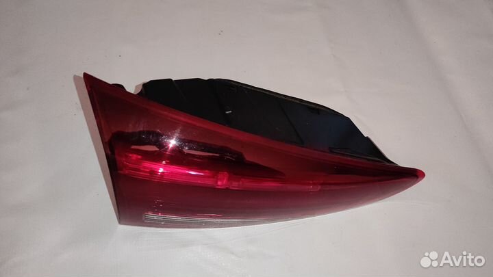 Hyundai Tucson 3 фонарь двери багажника левый LED