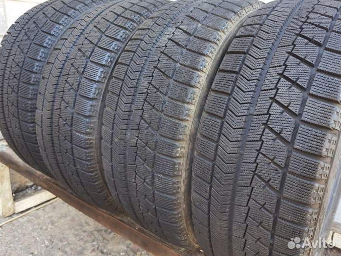 Bridgestone Blizzak VRX 205/50 R17 97Q