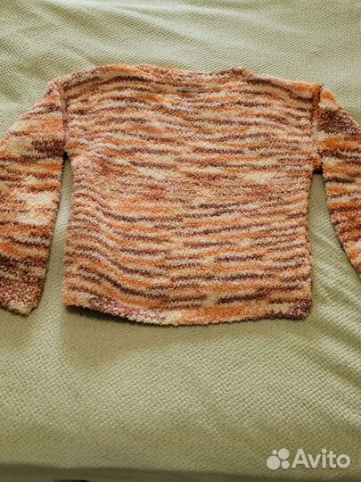 Свитер женский