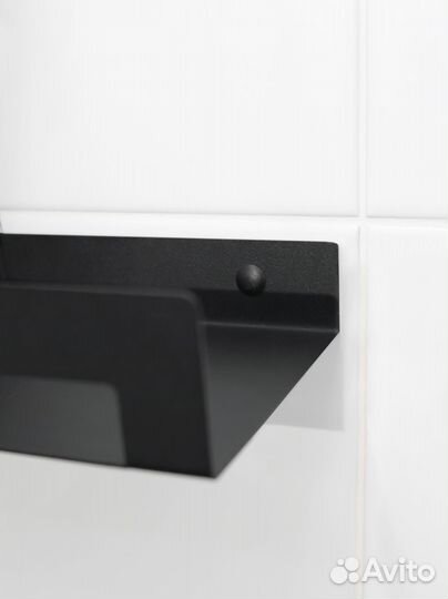 Полка для ванной металлическая