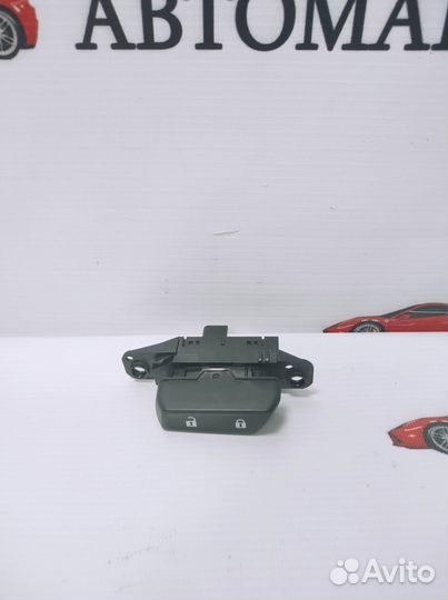 Кнопка центрального замка Chevrolet Cobalt