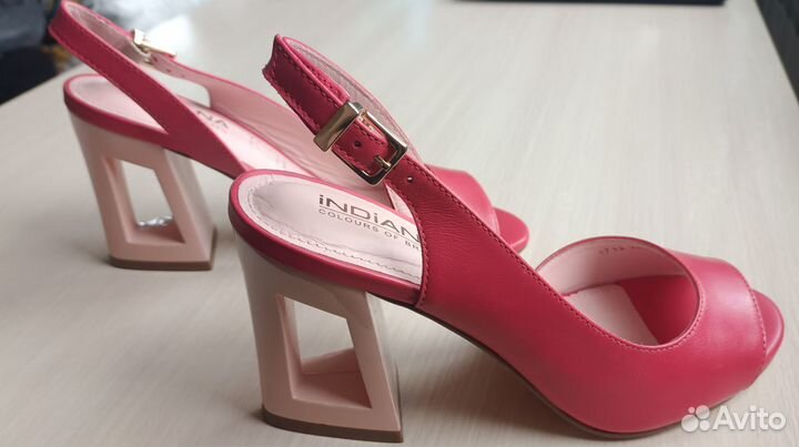 Босоножки женские 37 размер натуральная кожа новые