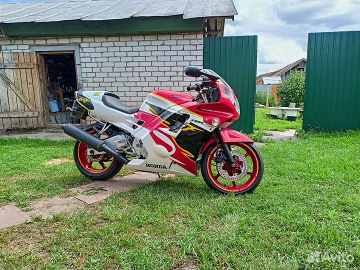 Honda cbr 600 f2