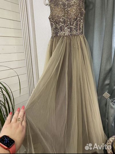 Платье новое 44