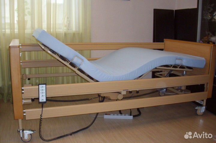 Медицинская кровать