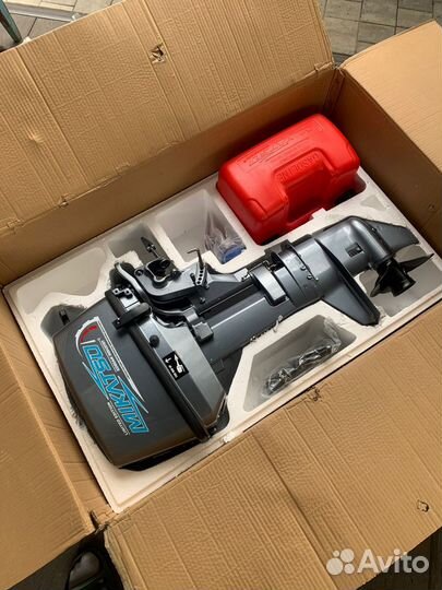 Новый лодочный мотор 9.8 mikatsu