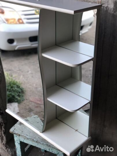 Полка настенная в ванную