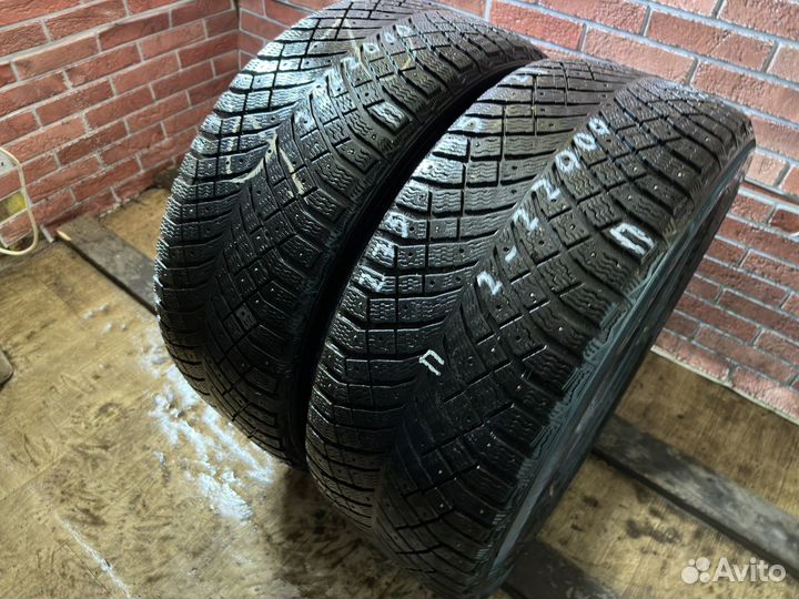 Michelin X-Ice North 4 SUV 275/45 R21 110T