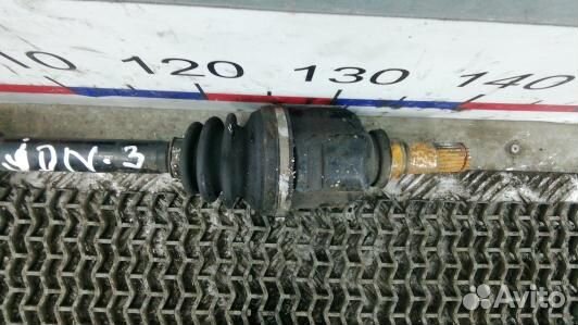 Привод передний правый toyota corolla E12 (JDN03N1