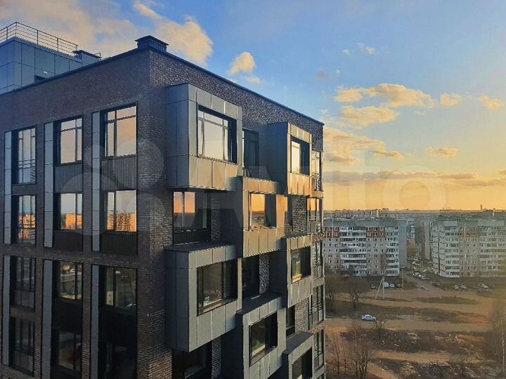 2-к. квартира, 76,1 м², 1/12 эт.