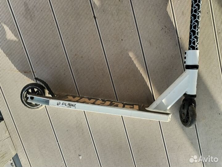 Трюковой самокат парк