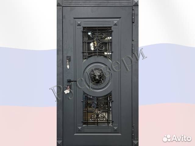 Уличная металлическая входная дверь для дома