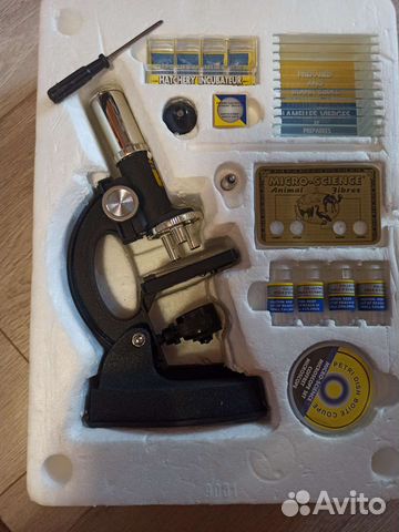 Микроскоп с подсветкой в отличном состоянии