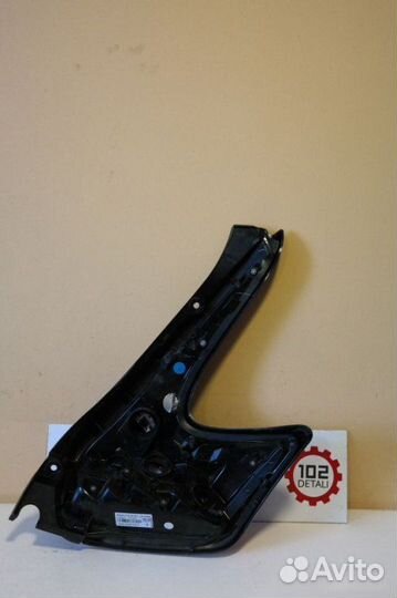 Фонарь задний левый Nissan Juke F15