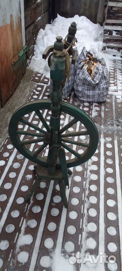 Прялка деревянная старинная
