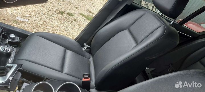 Комплект сидений на Mercedes w204