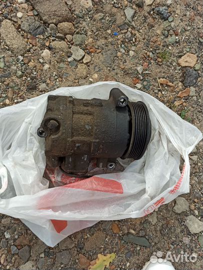 Компрессор кондиционера Mercedes C-Class 200 M271