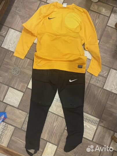 Футбольная форма вратарская