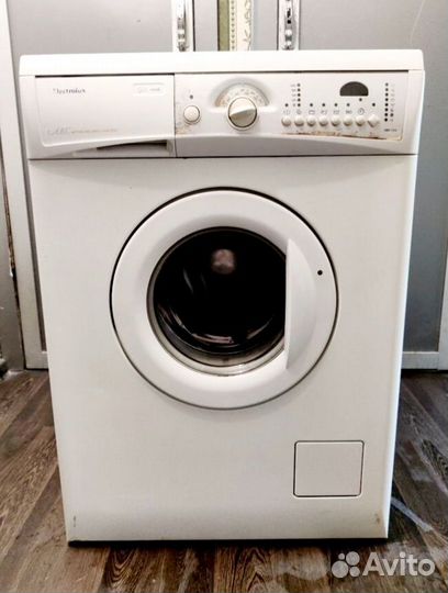 Стиральная машина Electrolux 5кг 1000об