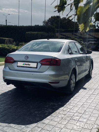 Volkswagen Jetta 1.6 AT, 2012, 230 000 км