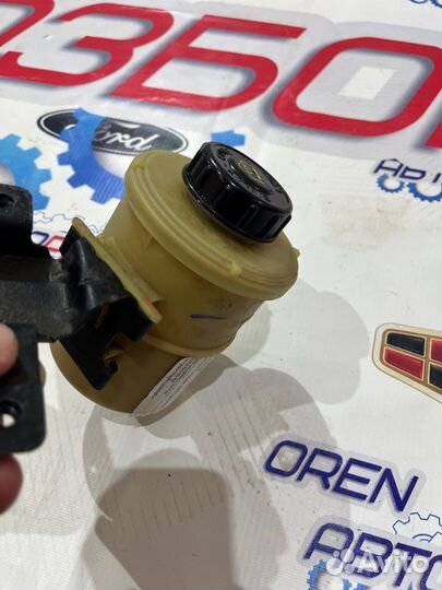 Бачок гидроусилителя руля Nissan Almera G15 1.6