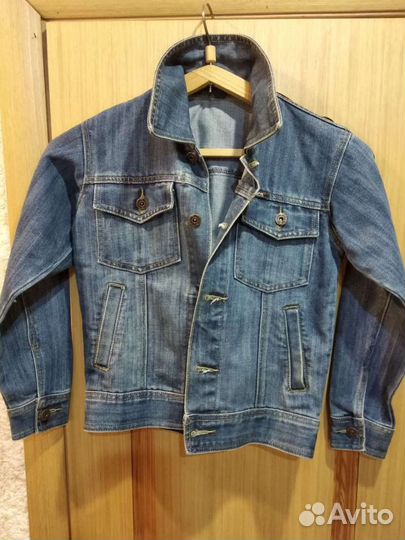 Джинсовая куртка