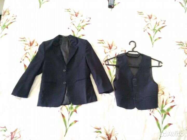 Пиджак с жилетом