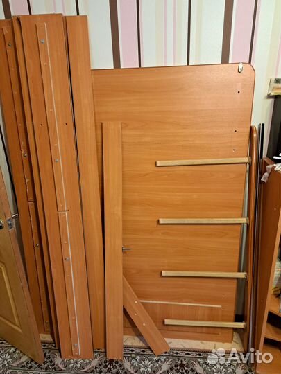 Продам двухярусную кровать