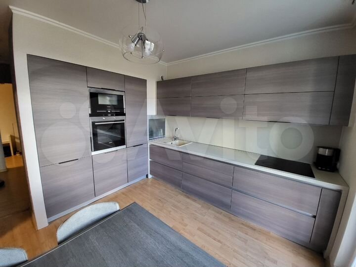 3-к. квартира, 88 м², 10/23 эт.