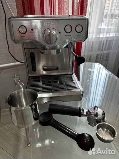 Кофеварка рожковая bork C800