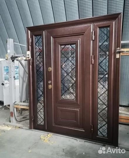 Входная дверь металлическая